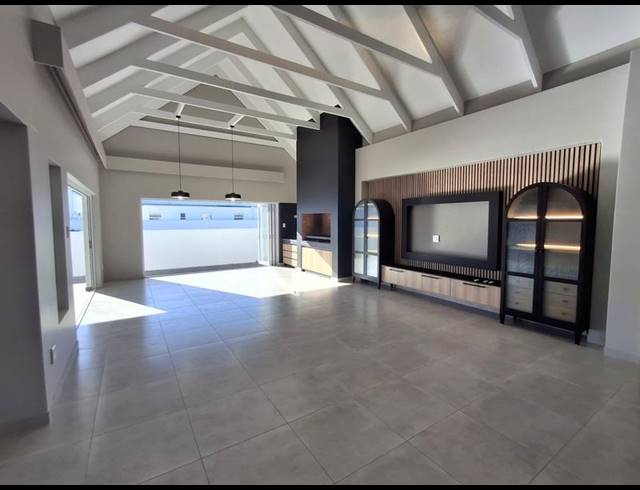 3 BEDROOM HOUSE FOR SALE IN LAMPIESBAAI